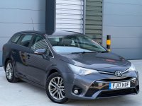 TOYOTA AVENSIS